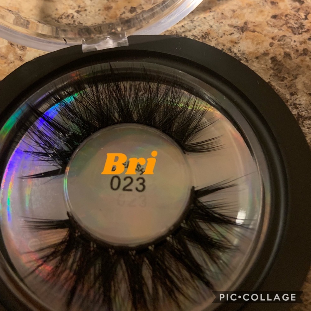 Wispy mink lashes